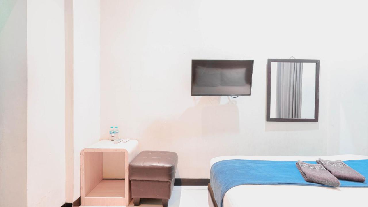 Cabin Hotel Sutomo Yogyakarta Esterno foto