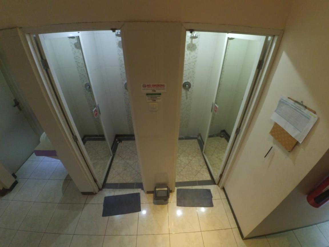 Cabin Hotel Sutomo Yogyakarta Esterno foto